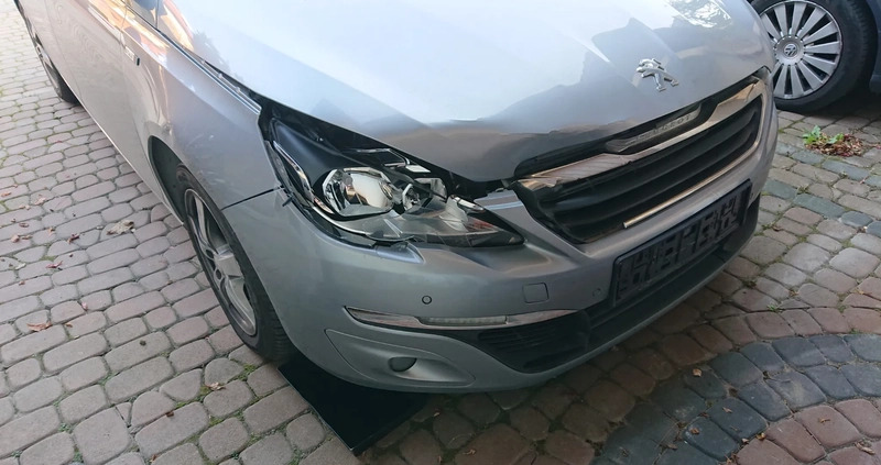 Peugeot 308 cena 38500 przebieg: 67000, rok produkcji 2015 z Warszawa małe 172